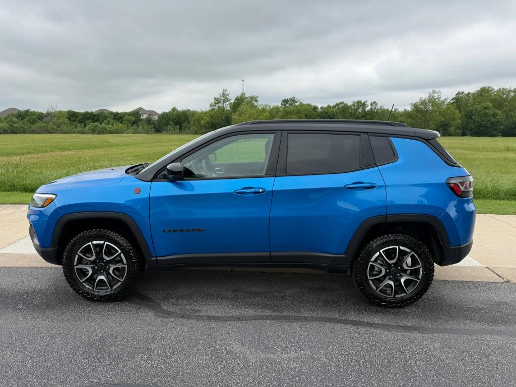 2025 Jeep Compass - $22,950