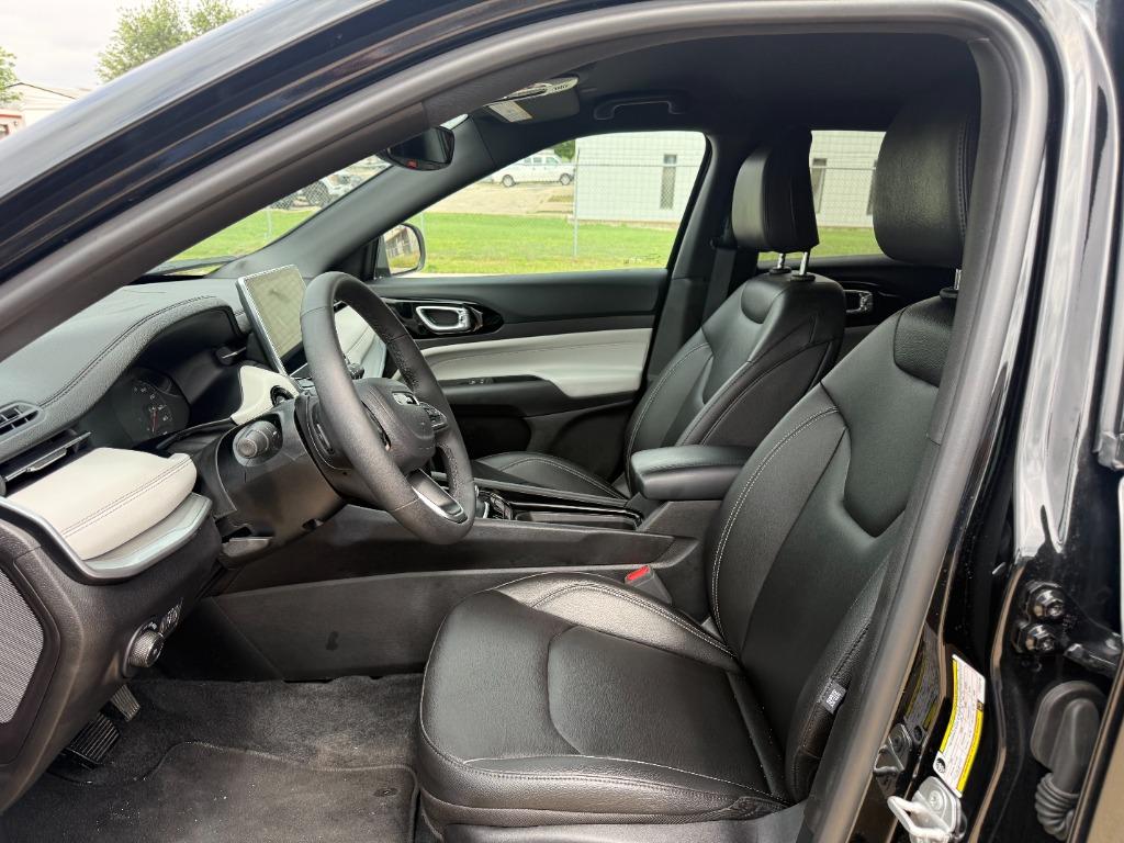 2025 Jeep Compass - $22,950
