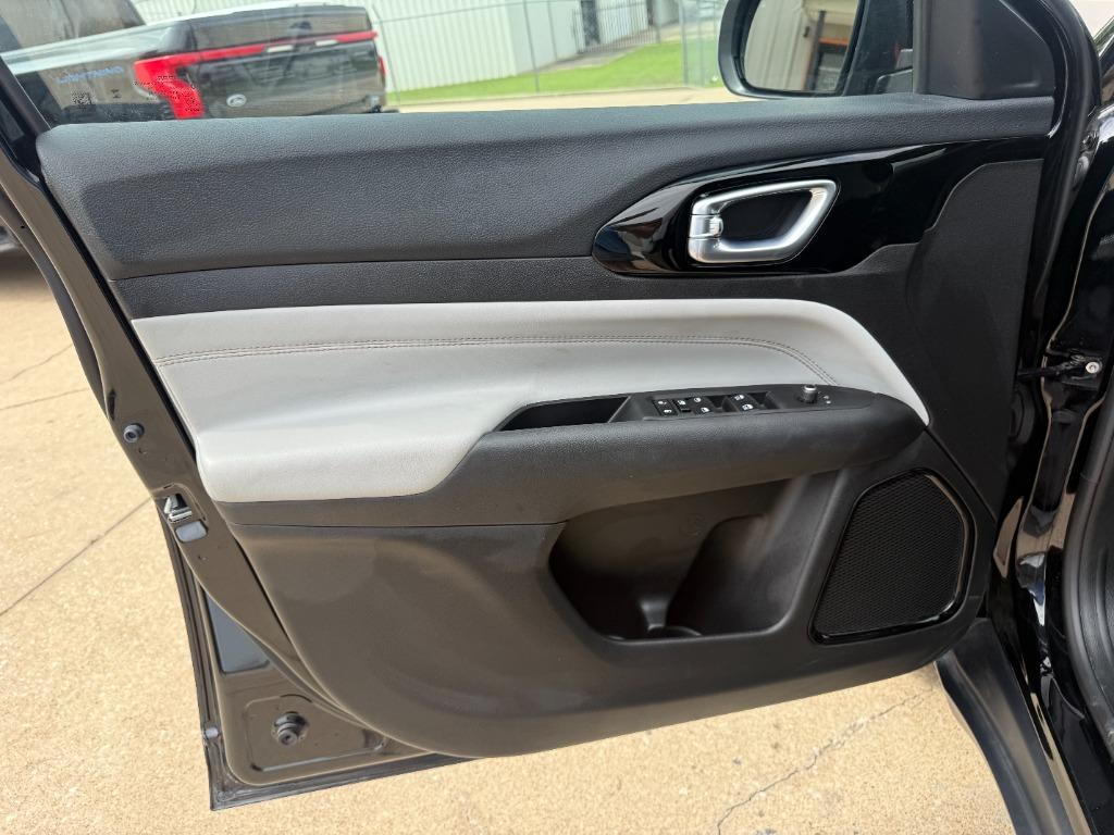2025 Jeep Compass - $22,950