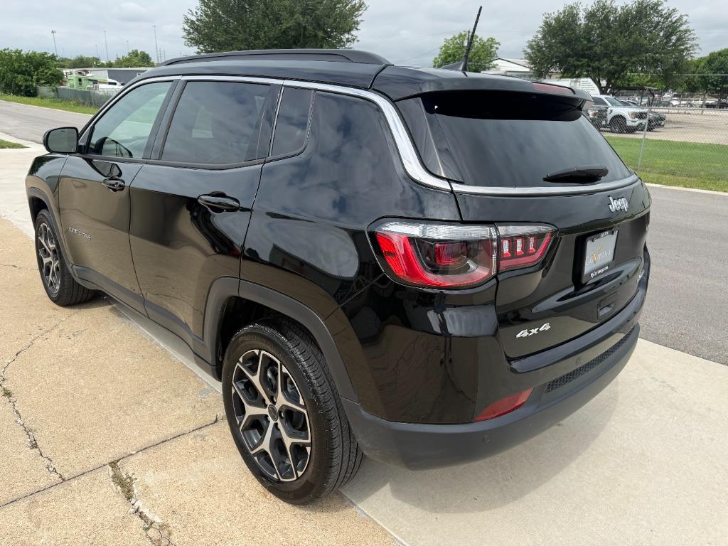 2025 Jeep Compass - $22,950