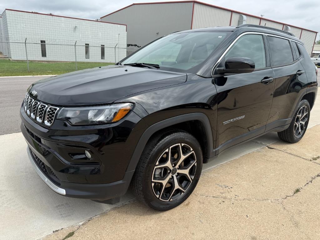 2025 Jeep Compass - $22,950