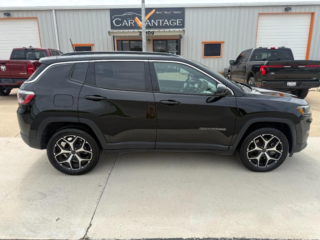 2025 Jeep Compass - $22,950
