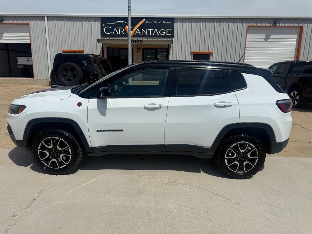 2025 Jeep Compass - $21,450