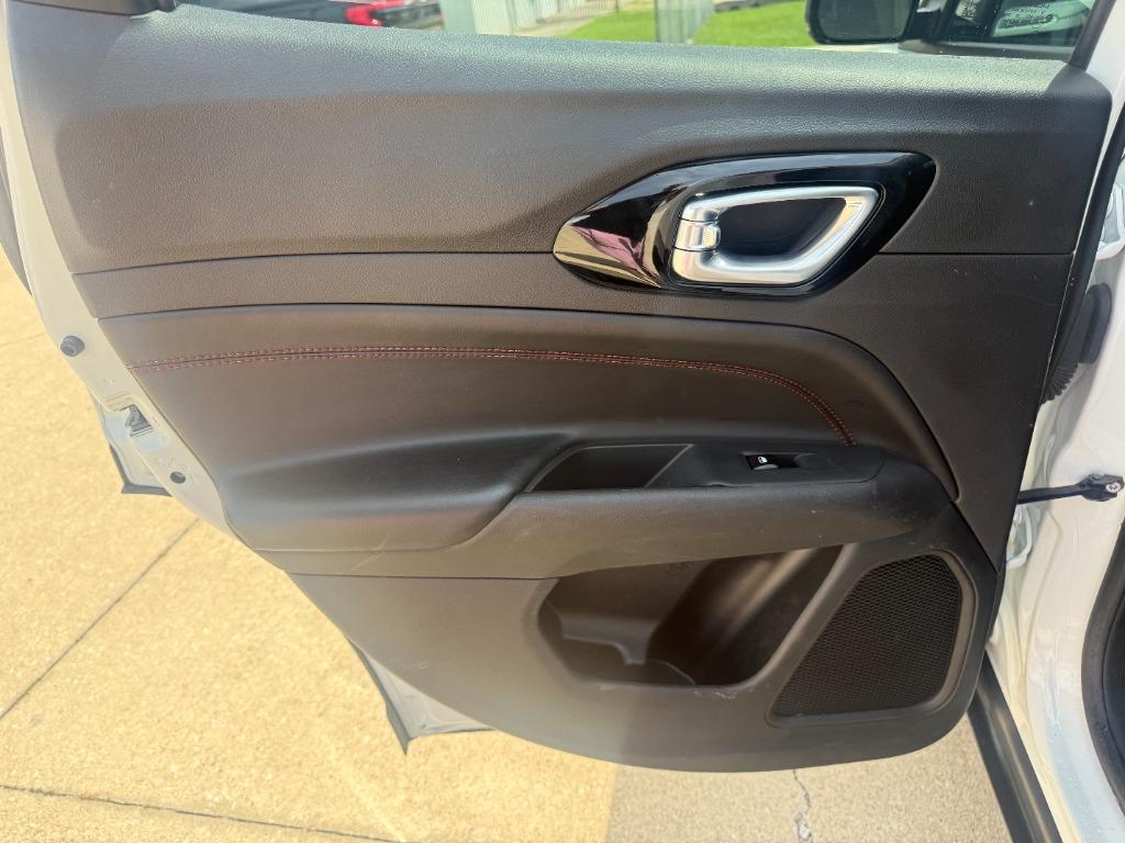 2025 Jeep Compass - $21,450