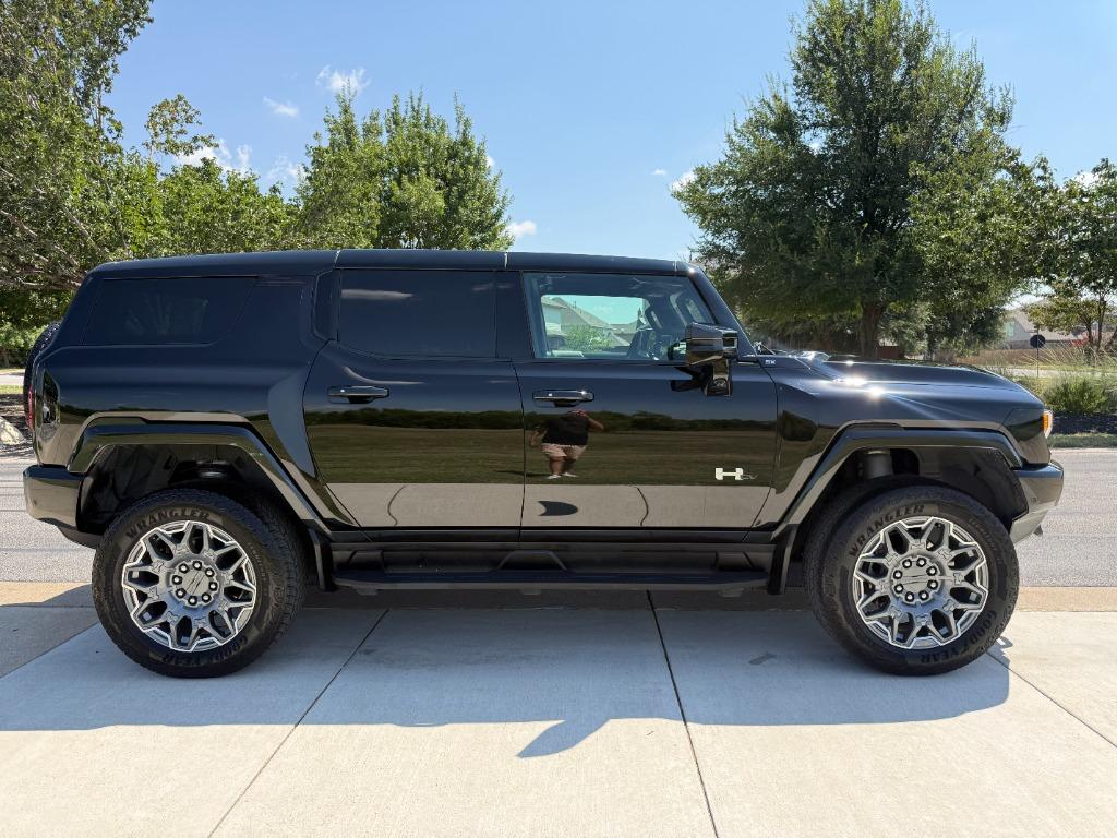 2026 GMC Hummer Ev Suv - $78,300