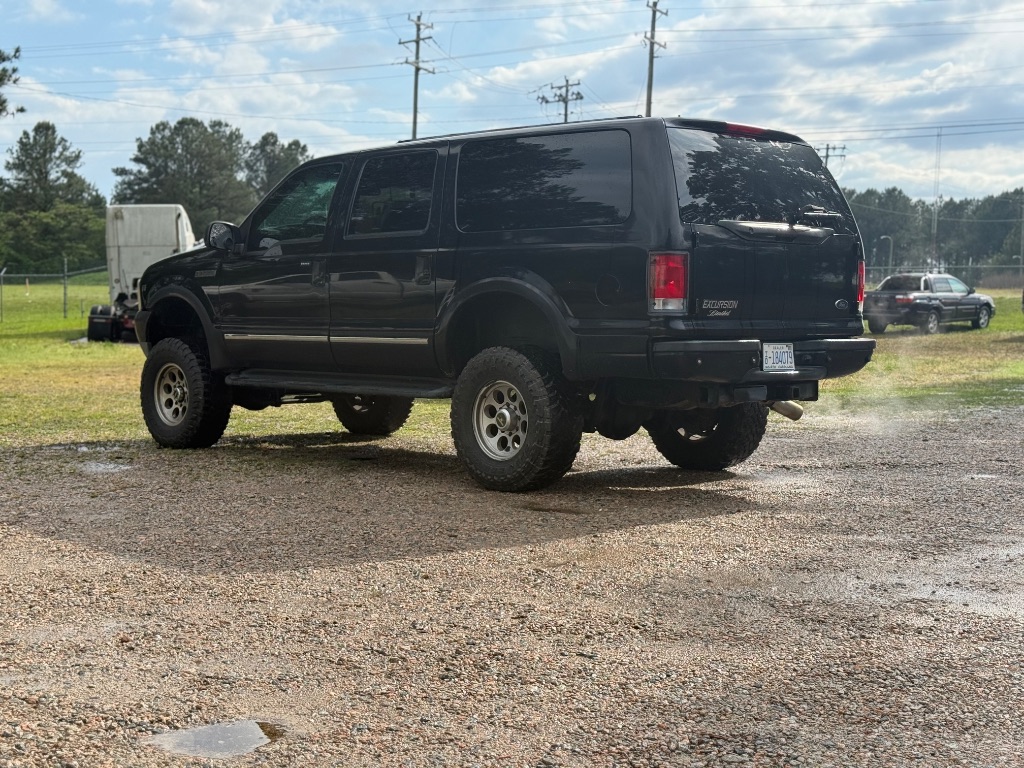 2001 Ford Excursion Limited photo