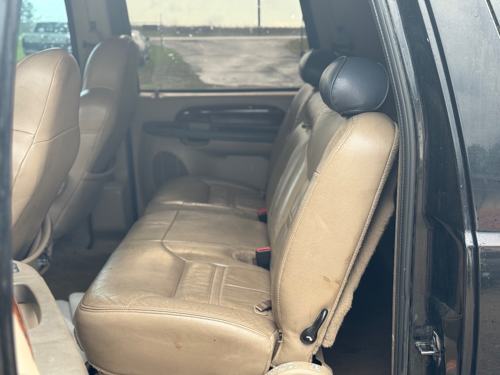 2001 Ford Excursion Limited photo