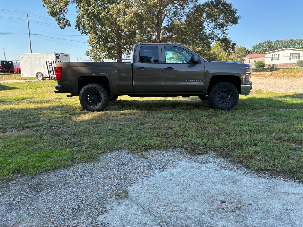 2014 Chevrolet Silverado - $16,999