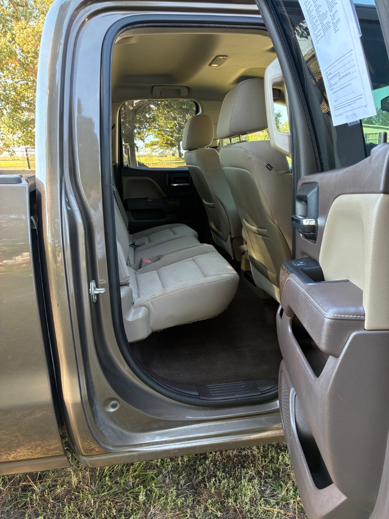 2014 Chevrolet Silverado - $16,999