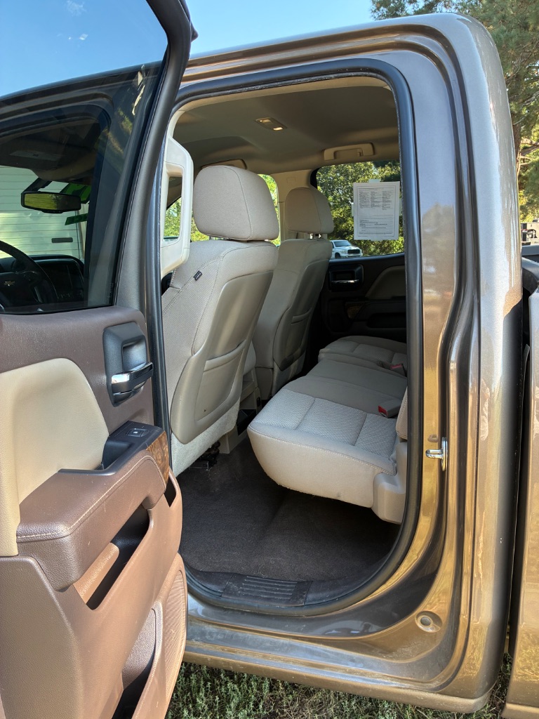 2014 Chevrolet Silverado - $16,999