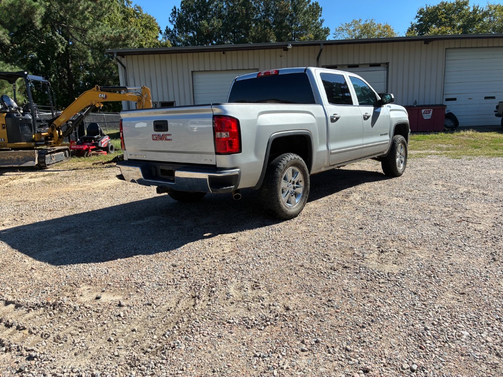 2015 GMC Sierra - $13,999