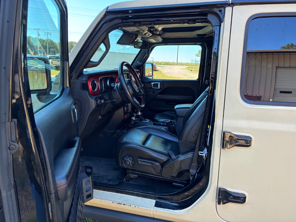 2021 Jeep Gladiator - $39,999