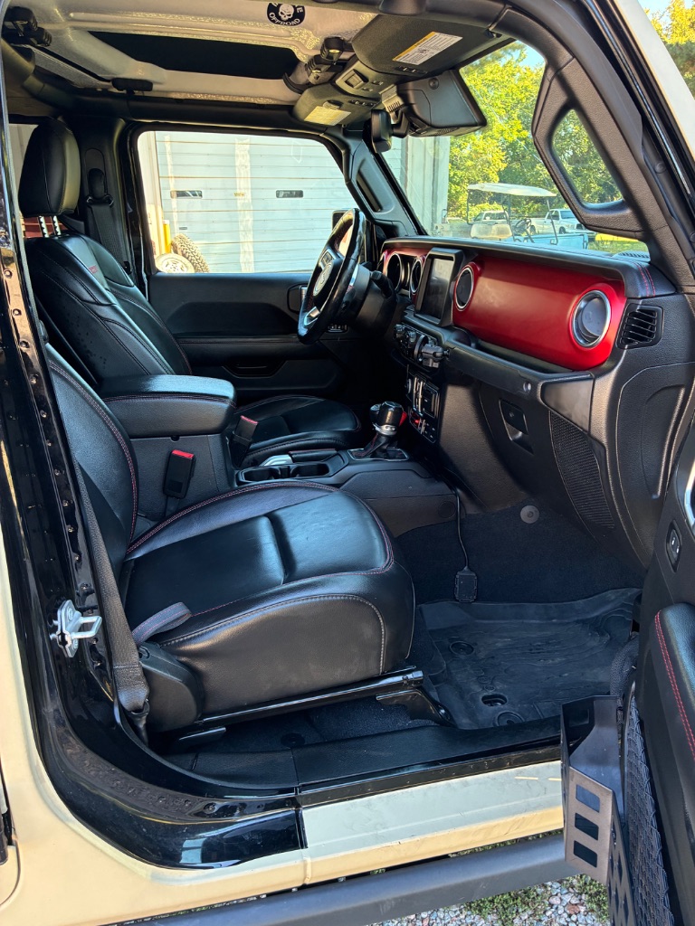 2021 Jeep Gladiator - $39,999