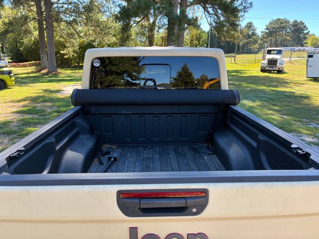2021 Jeep Gladiator - $39,999
