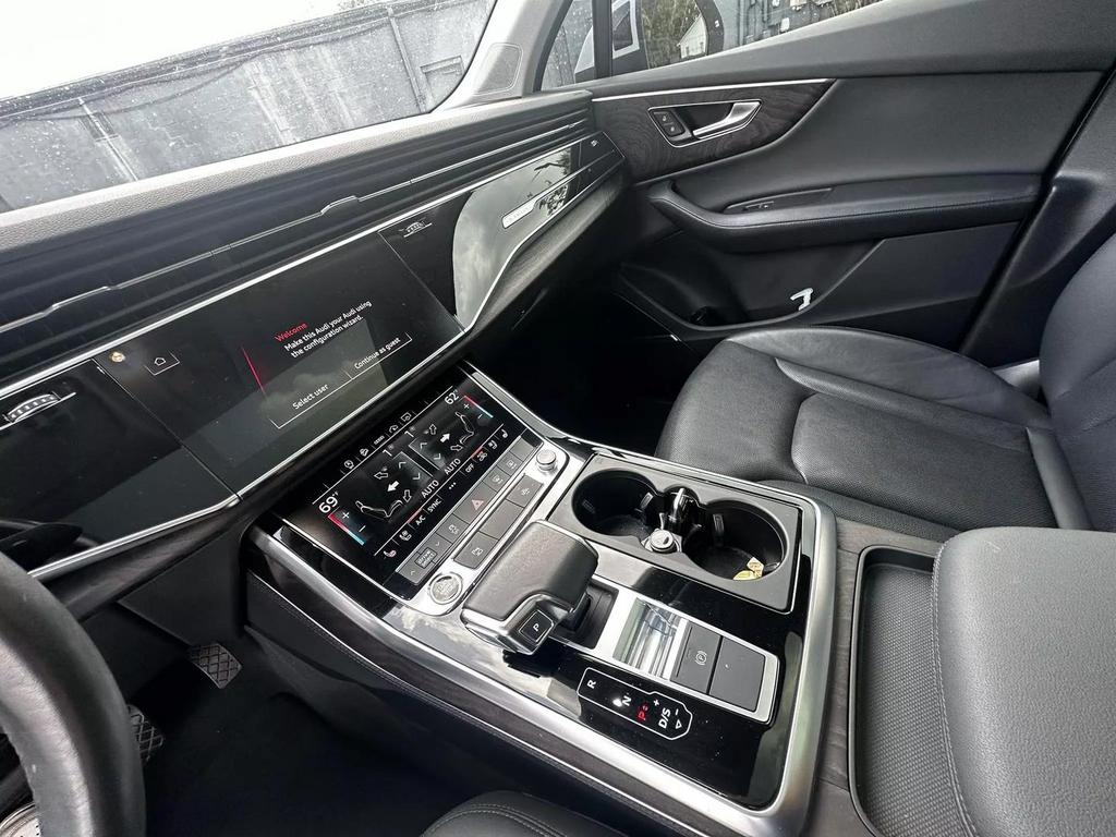2021 Audi Q7 55 TFSI Premium Plus Sport Uti photo