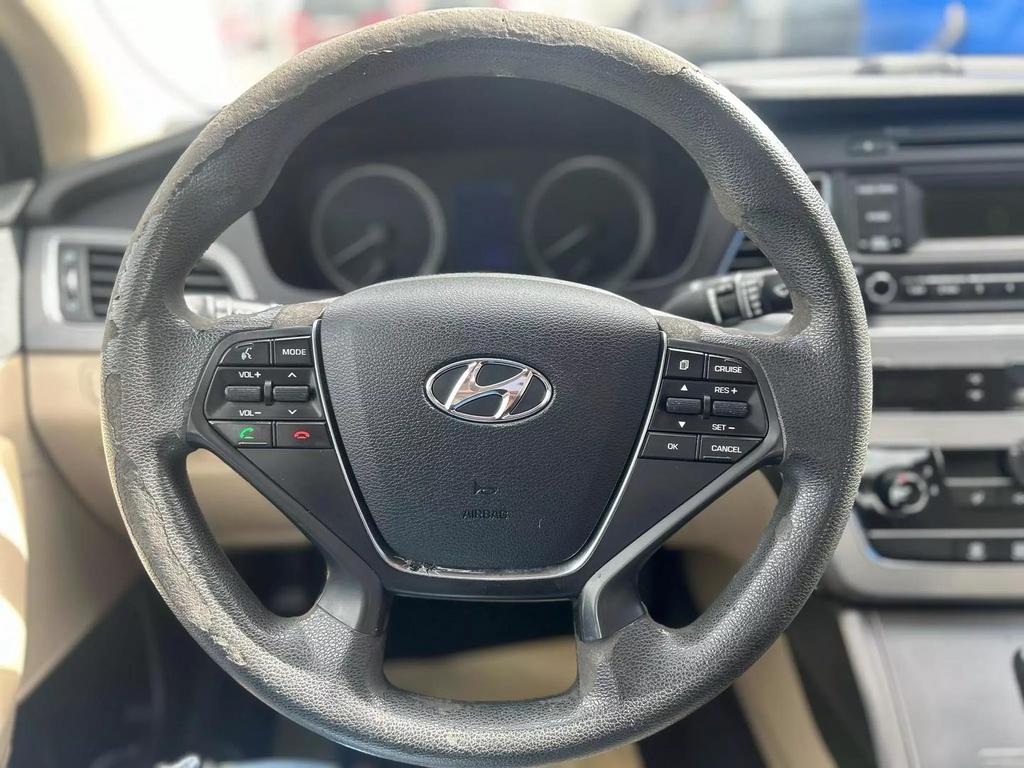 2017 Hyundai Sonata Sedan 4D photo