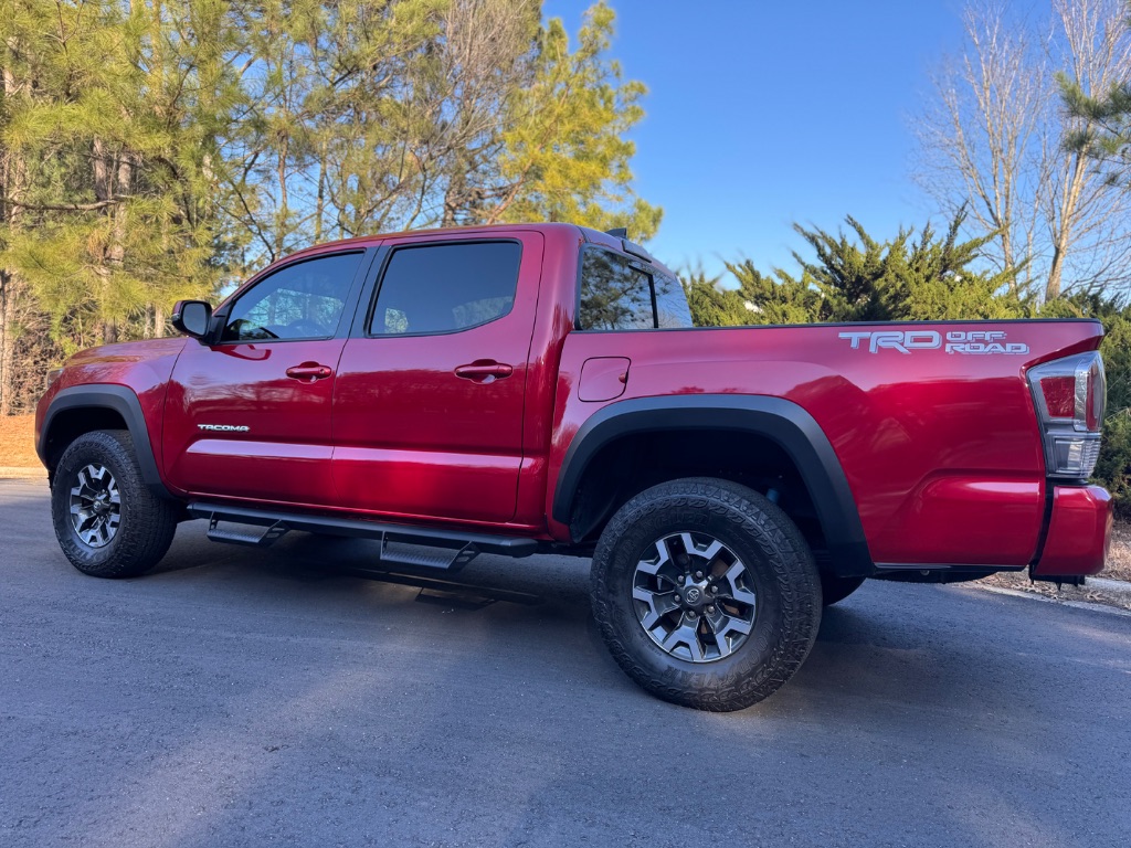2022 Toyota Tacoma TRD Offroad photo