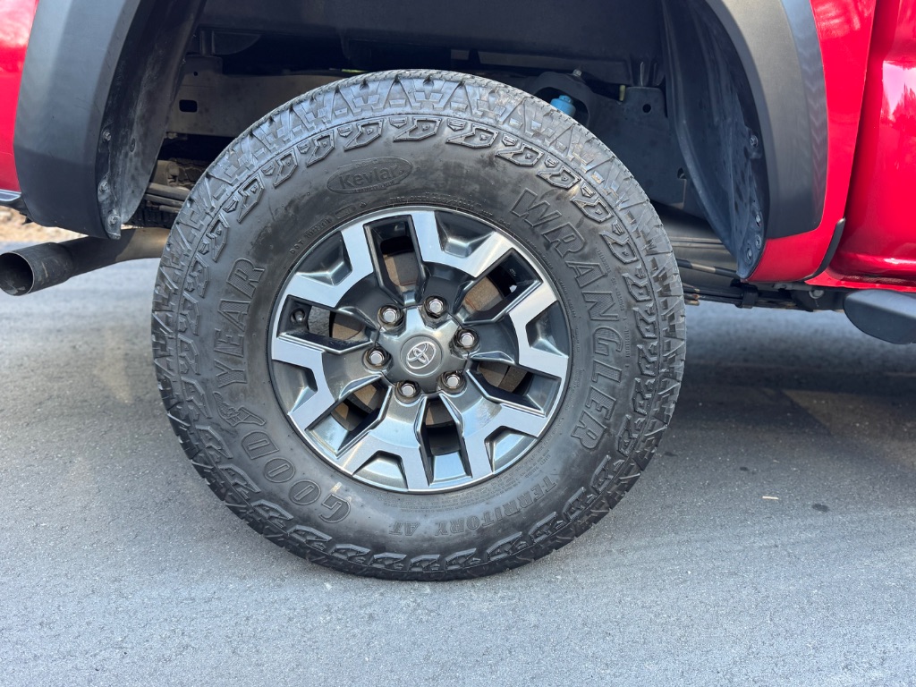 2022 Toyota Tacoma TRD Offroad photo