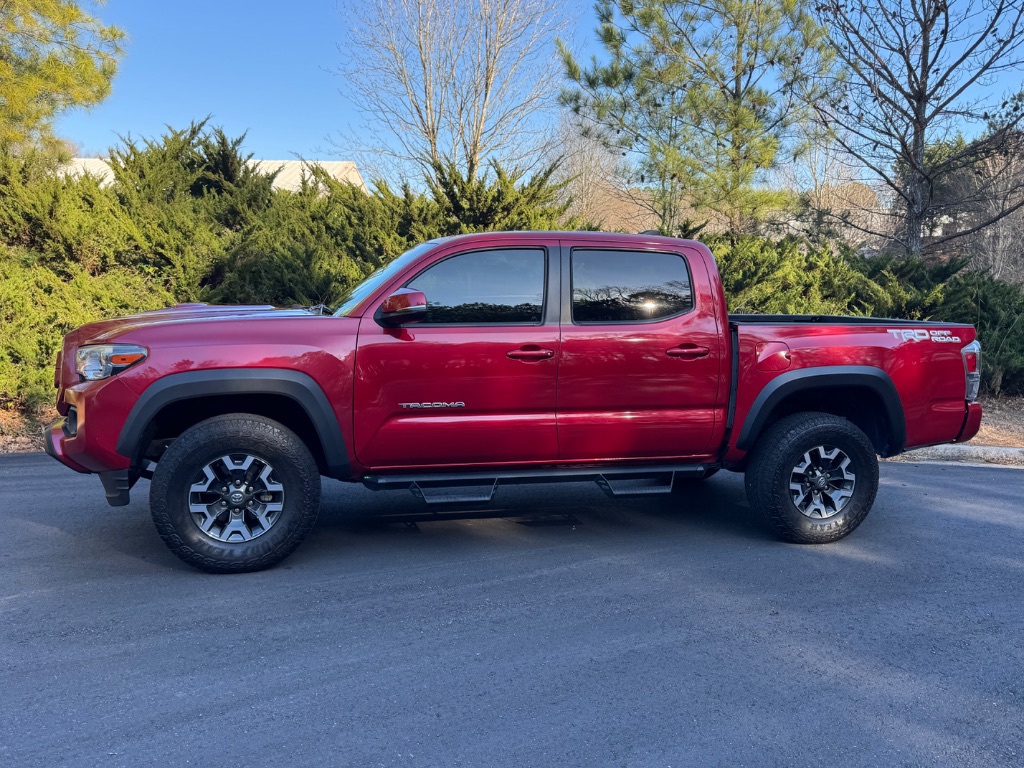 2022 Toyota Tacoma TRD Offroad photo