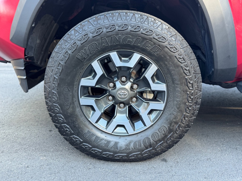 2022 Toyota Tacoma TRD Offroad photo