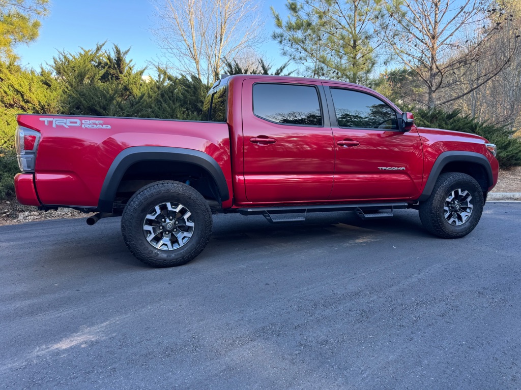 2022 Toyota Tacoma TRD Offroad photo