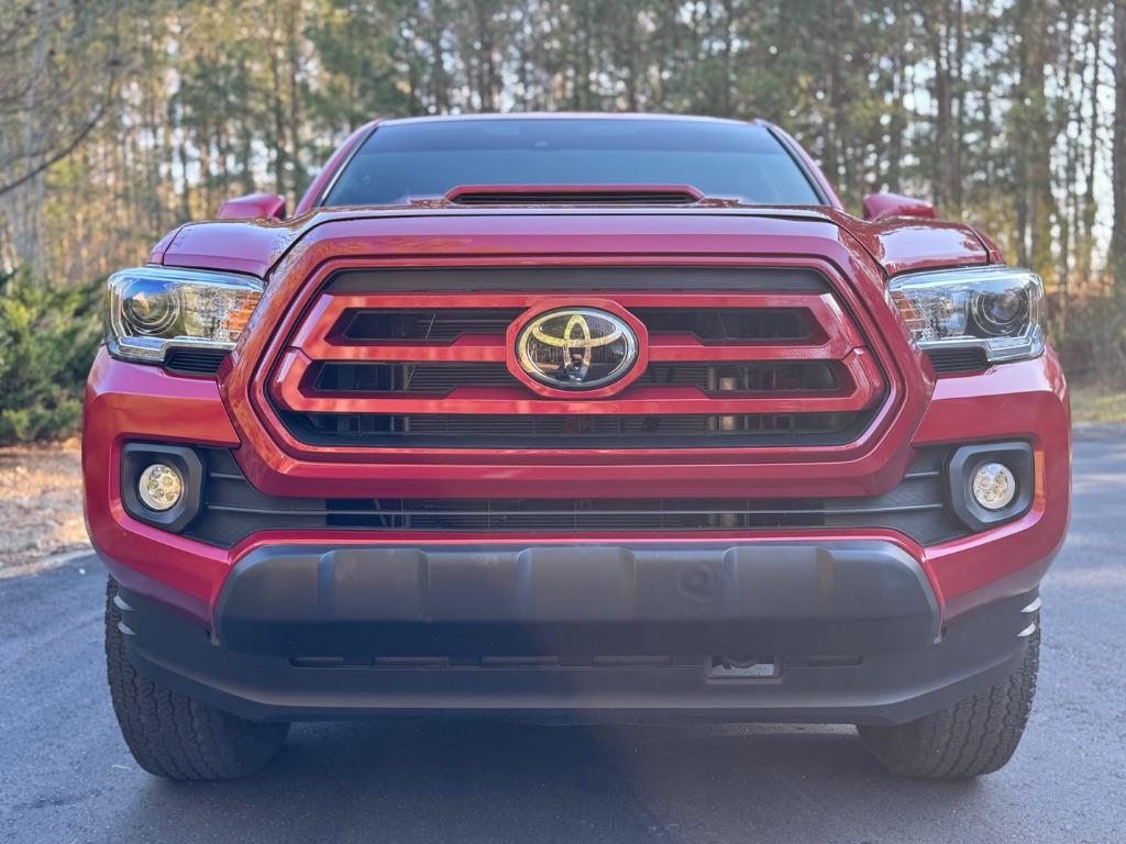 2022 Toyota Tacoma TRD Offroad photo