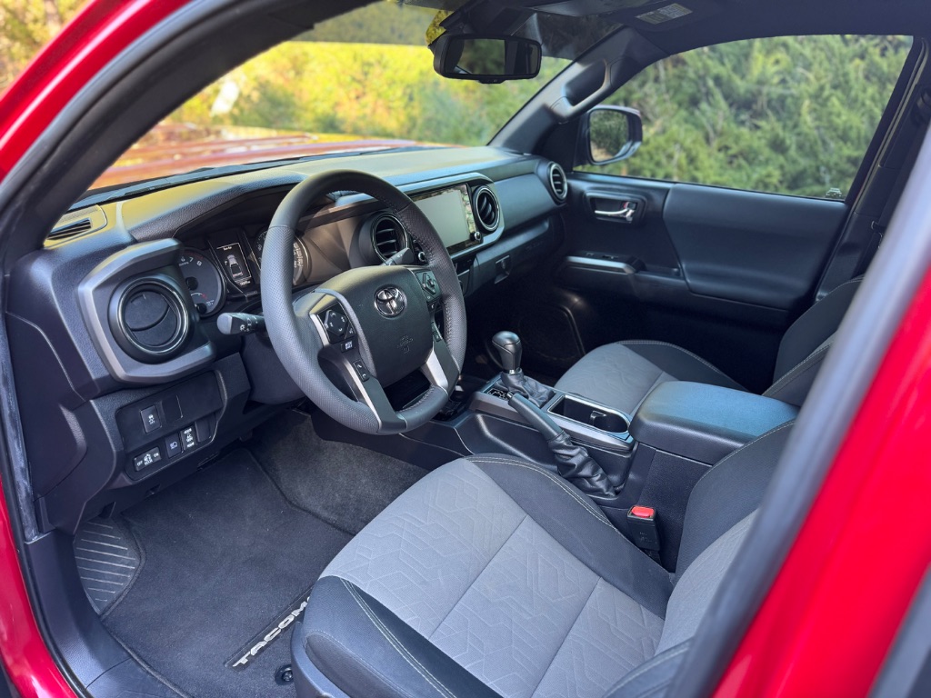 2022 Toyota Tacoma TRD Offroad photo