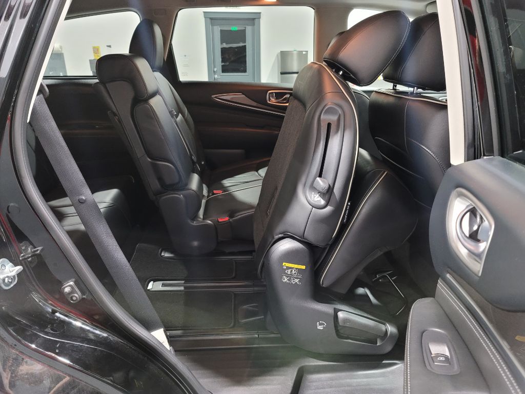 2019 Infiniti QX60 Luxe photo