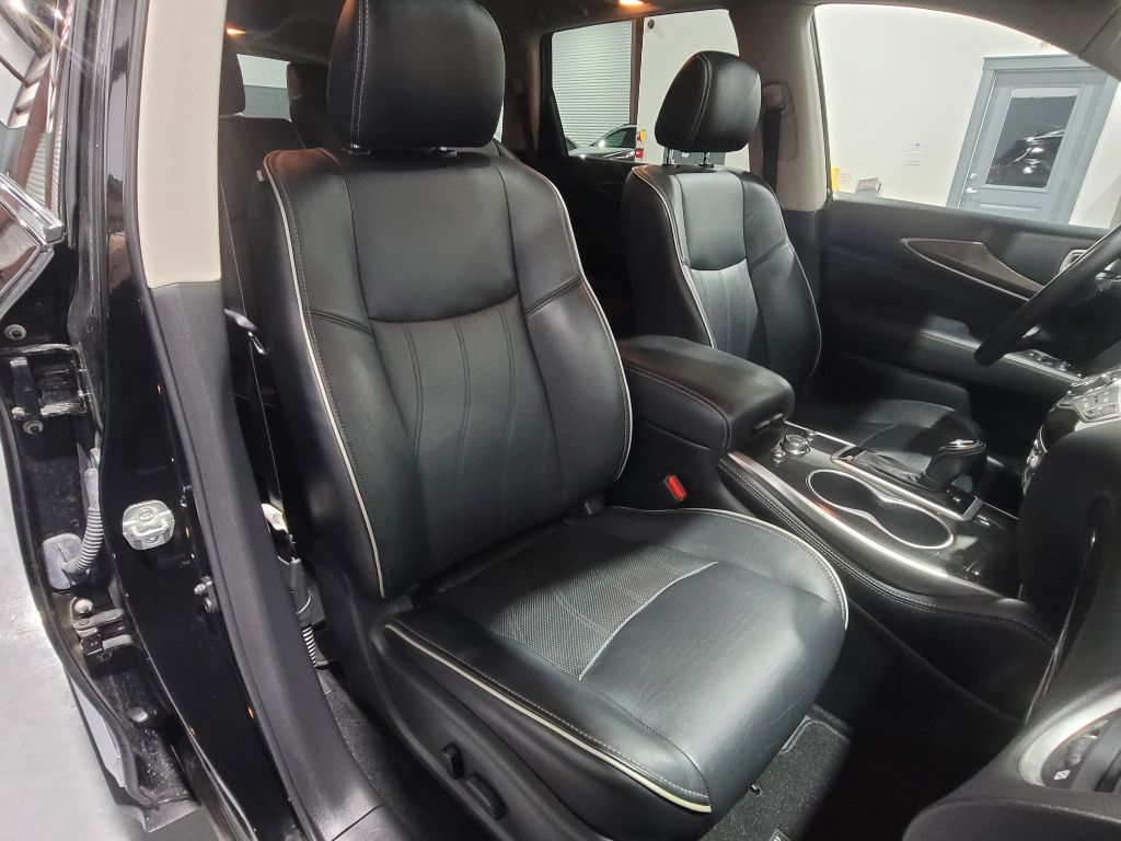 2019 Infiniti QX60 Luxe photo