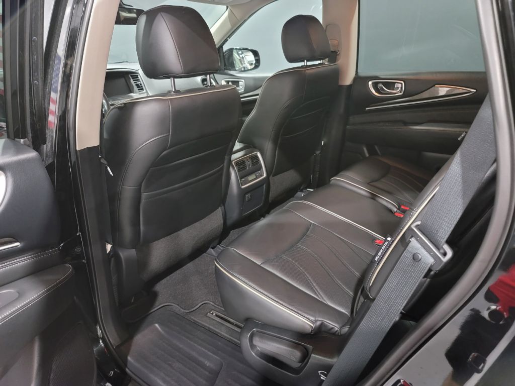 2019 Infiniti QX60 Luxe photo