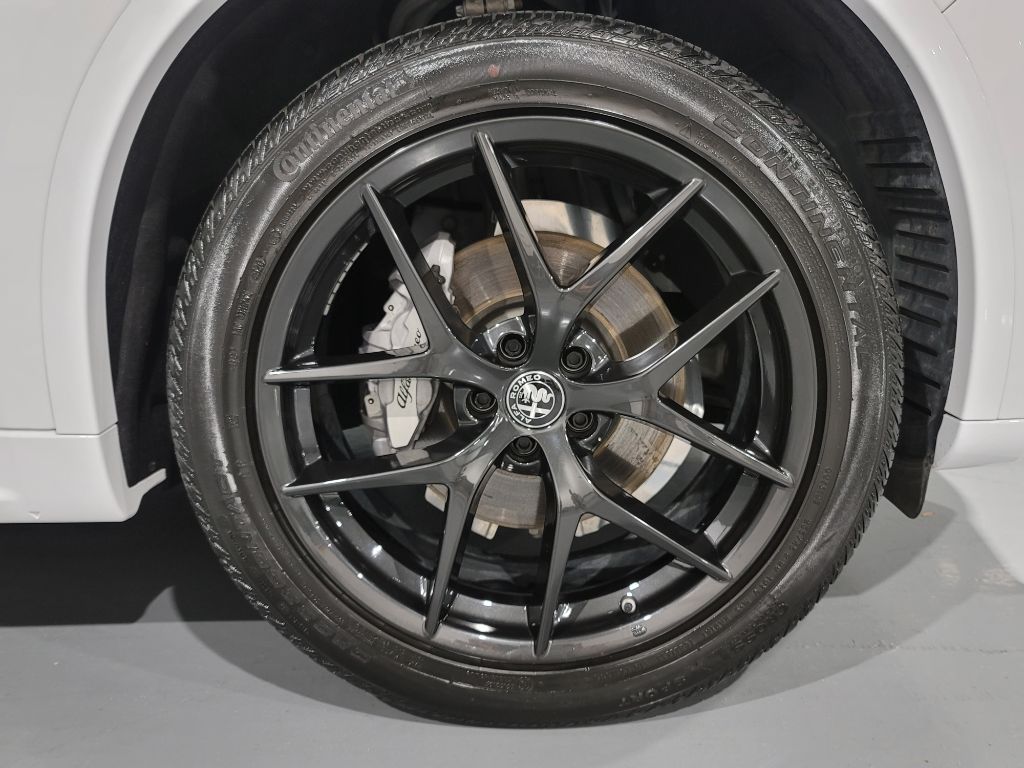 2021 Alfa Romeo Stelvio - $26,595