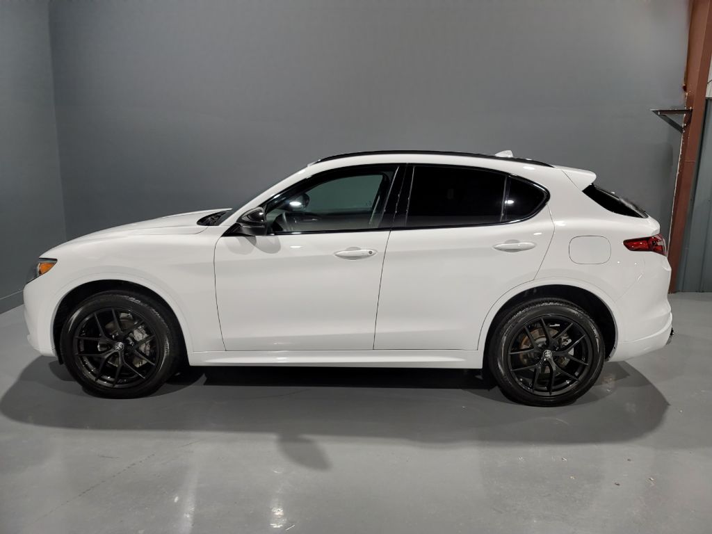 2021 Alfa Romeo Stelvio - $26,595
