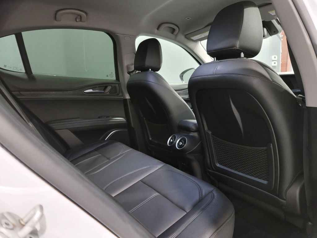 2021 Alfa Romeo Stelvio - $26,595