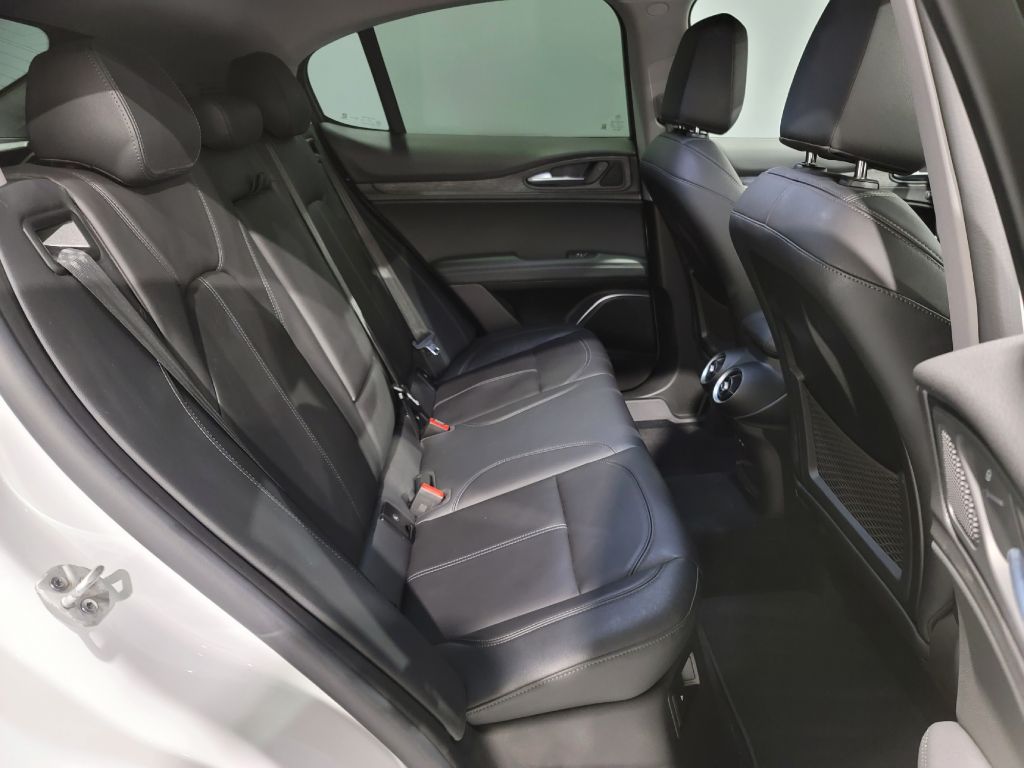 2021 Alfa Romeo Stelvio - $26,595