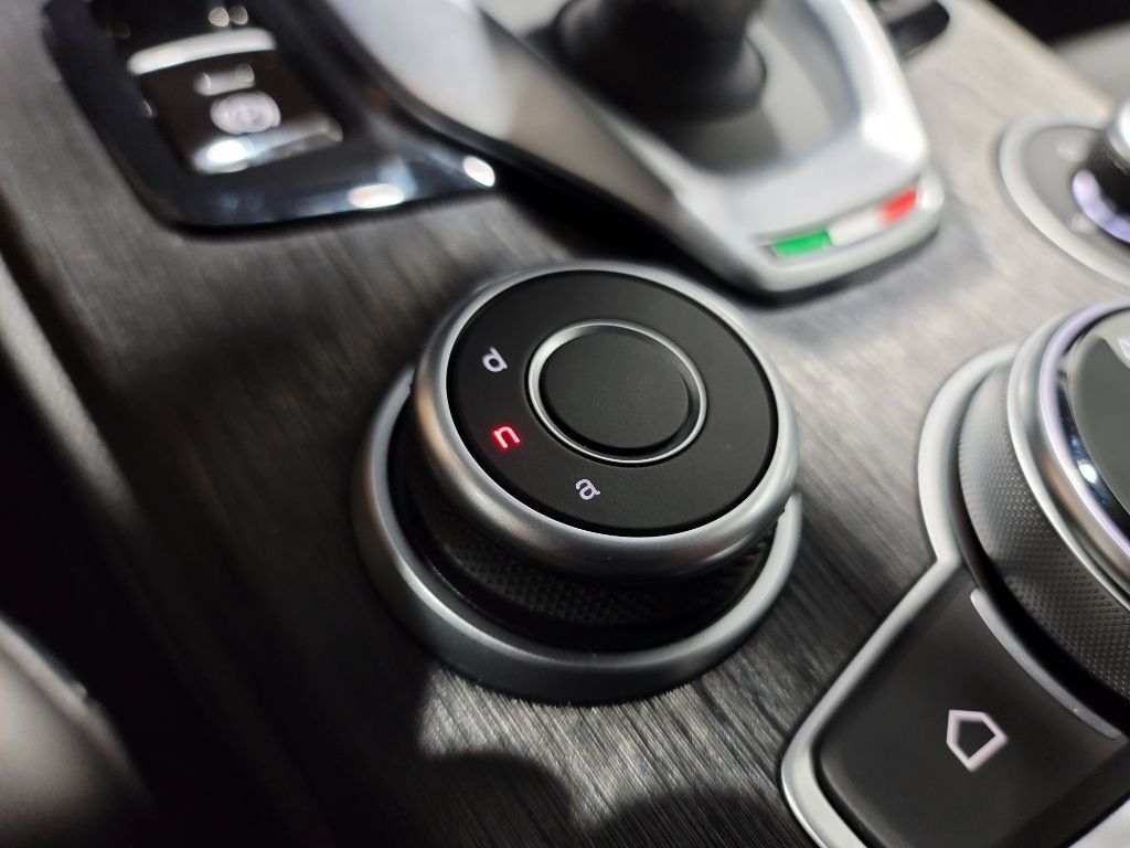 2021 Alfa Romeo Stelvio - $26,595