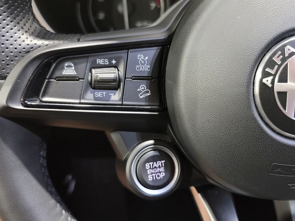 2021 Alfa Romeo Stelvio - $26,595