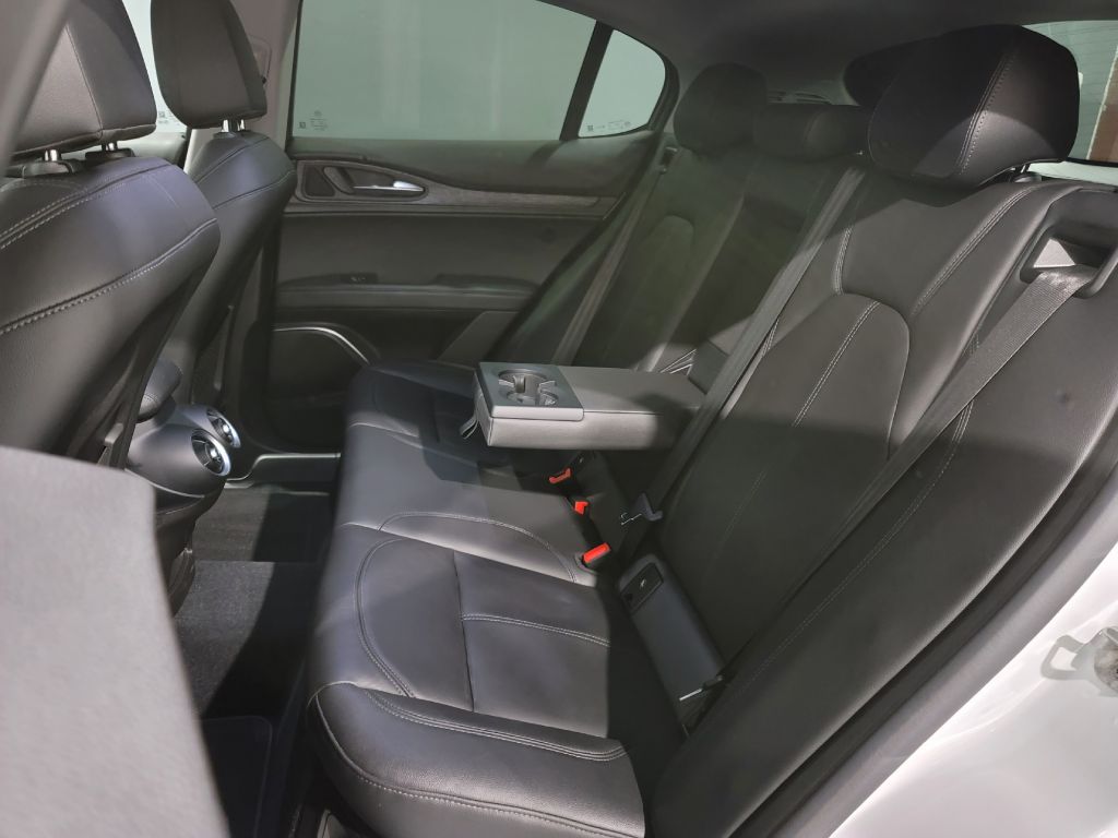 2021 Alfa Romeo Stelvio - $26,595