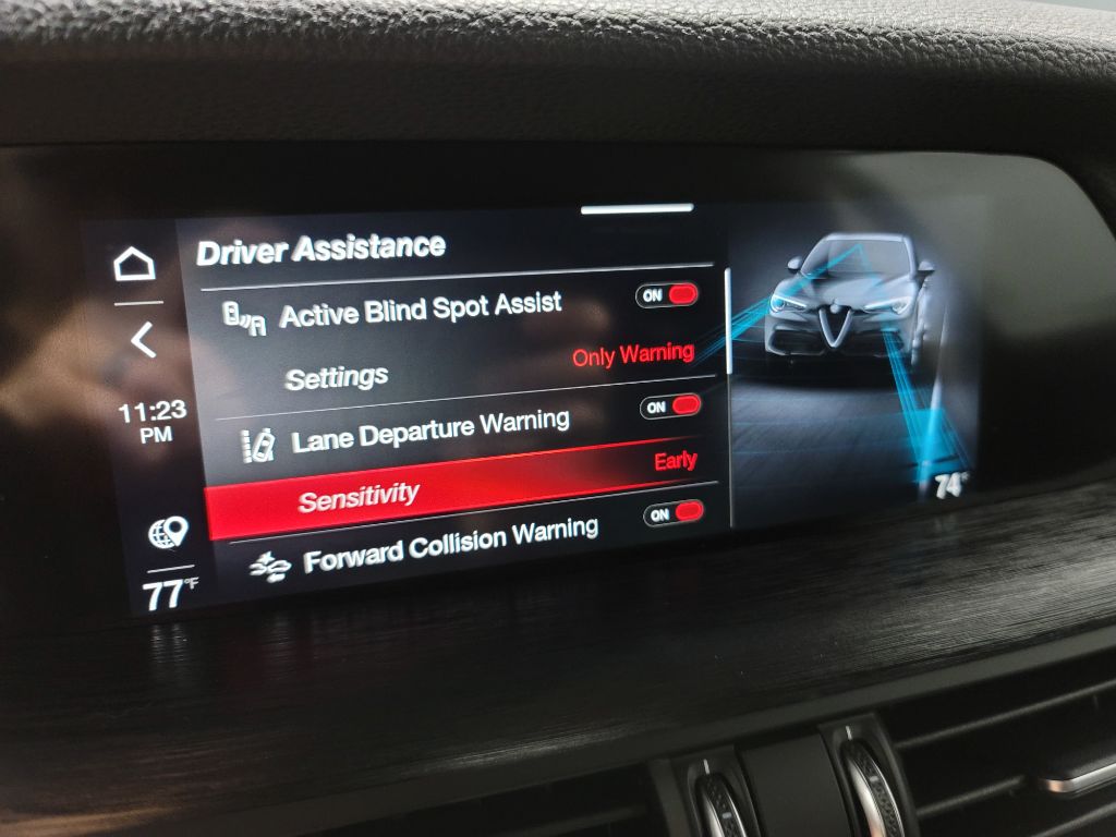 2021 Alfa Romeo Stelvio - $26,595