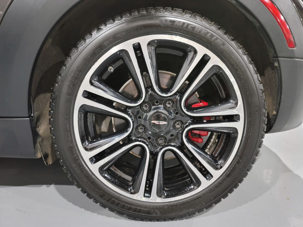 2016 MINI Countryman - $15,995