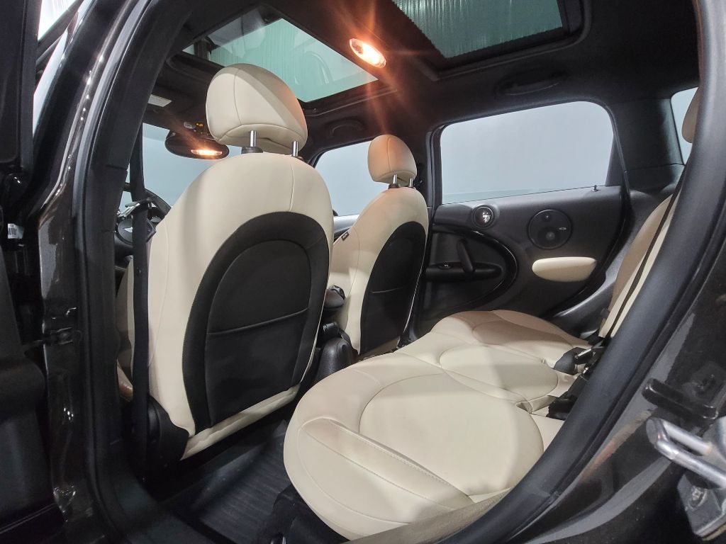 2019 Mini Cooper S ALL4 photo 17