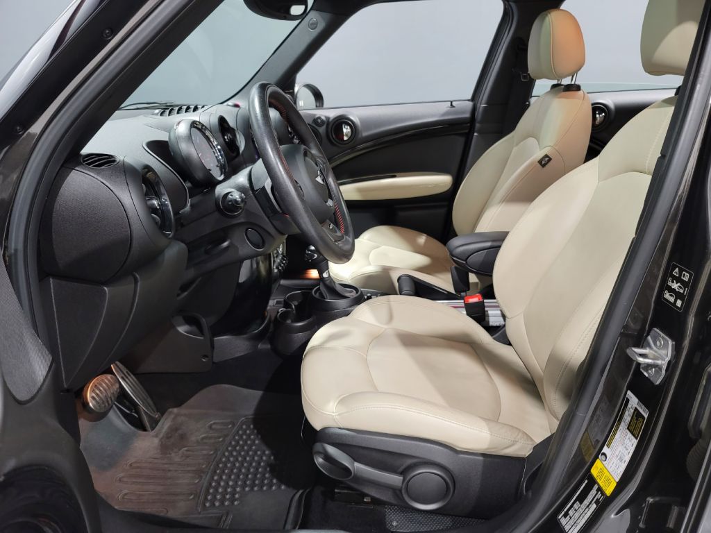 2019 Mini Cooper S ALL4 photo 15