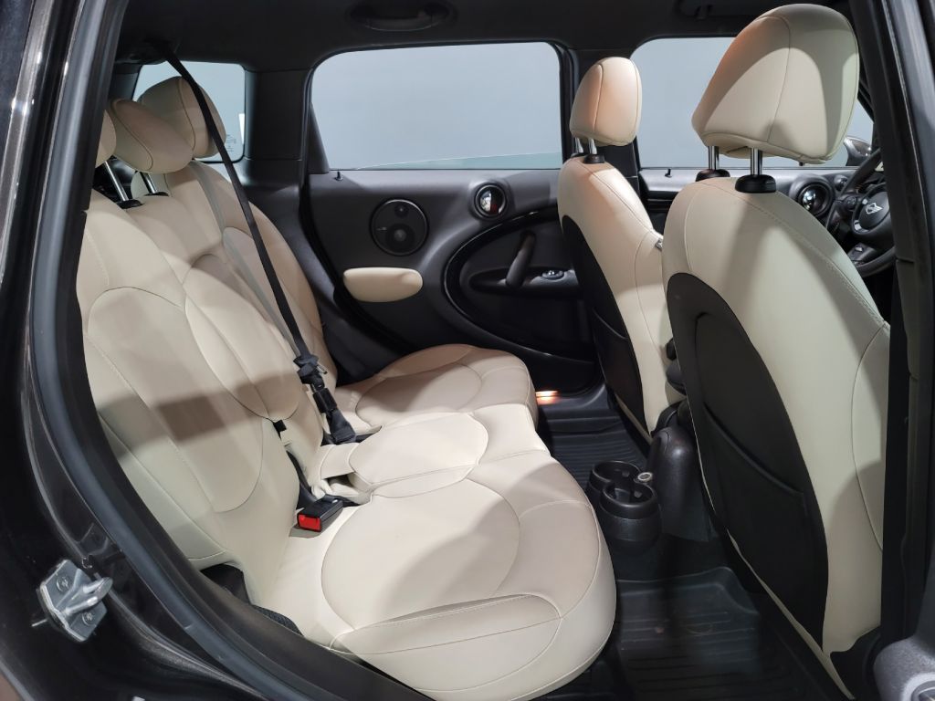 2019 Mini Cooper S ALL4 photo 21