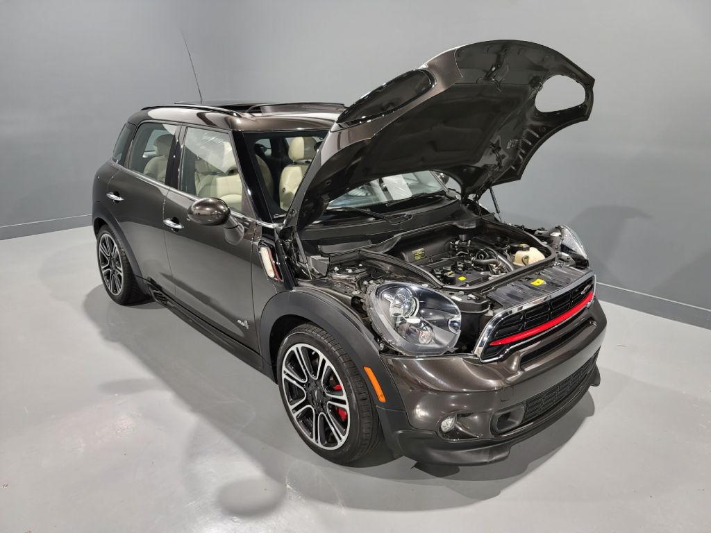 2016 MINI Countryman - $15,995