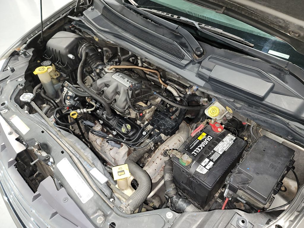 2010 Chrysler Town & Country Touring photo