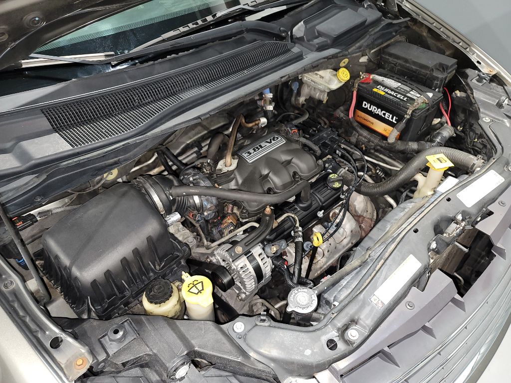2010 Chrysler Town & Country Touring photo