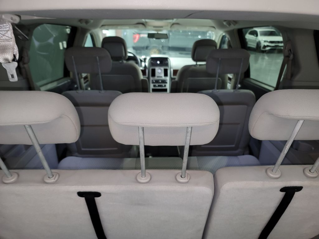 2010 Chrysler Town & Country Touring photo
