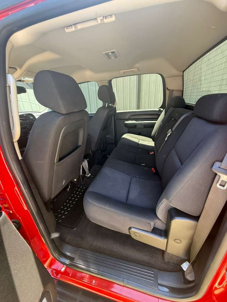 2013 Chevrolet Silverado 1500 - $8,500