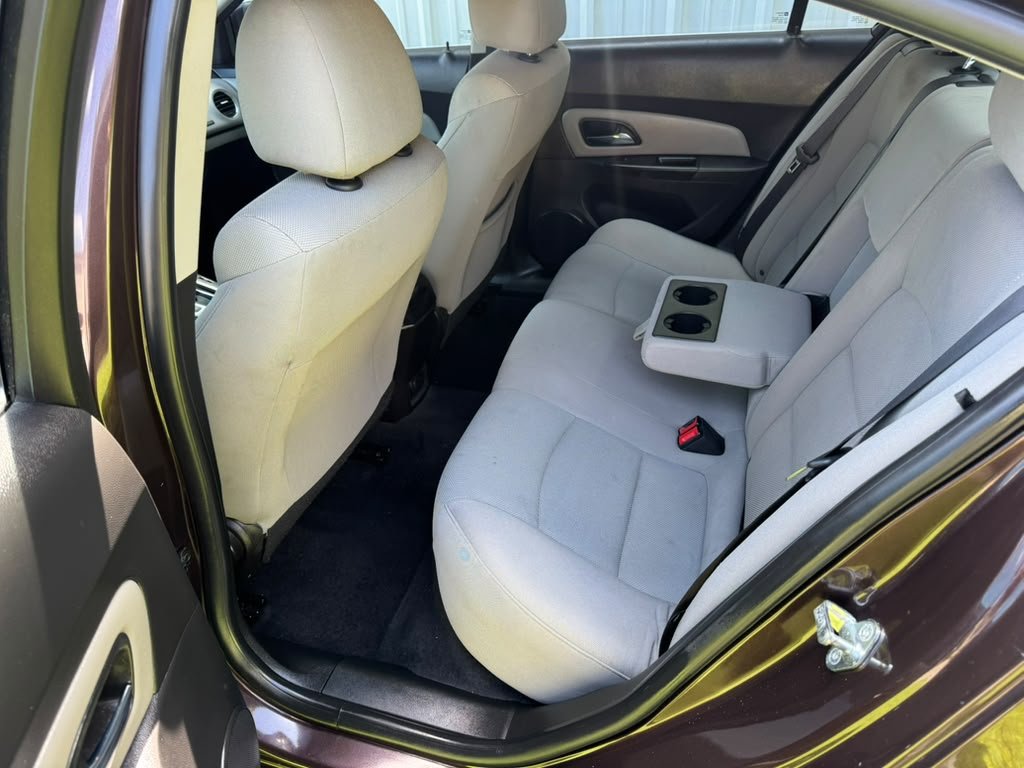 2015 Chevrolet Cruze - $4,500