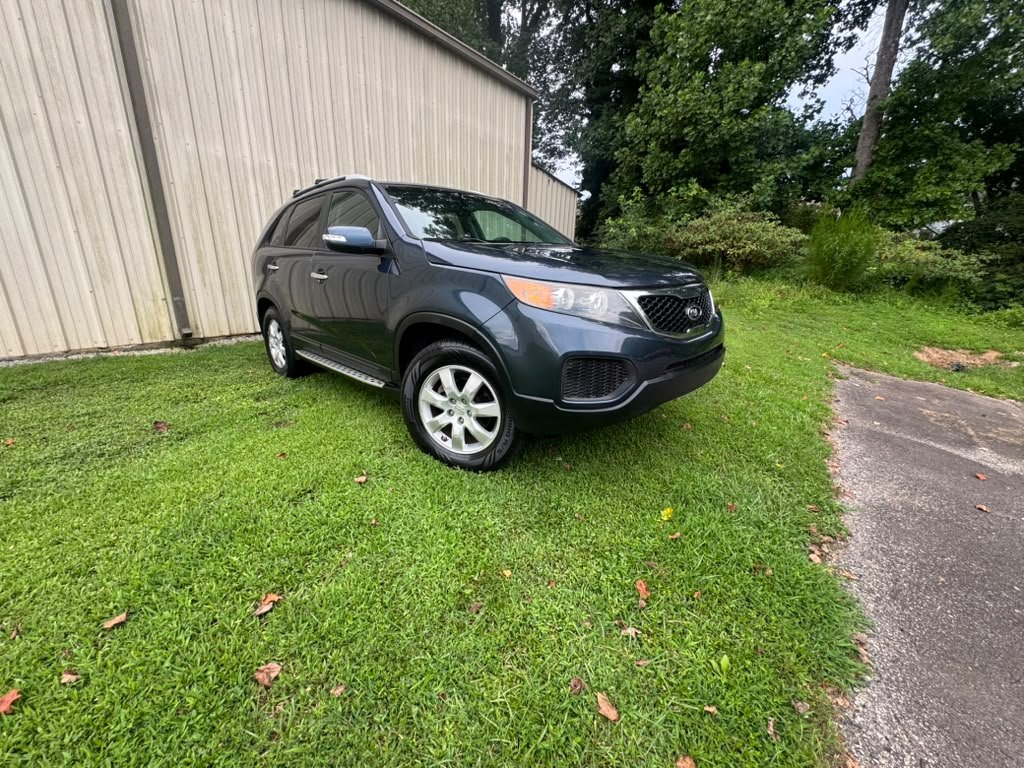2011 Kia Sorento - $4,500