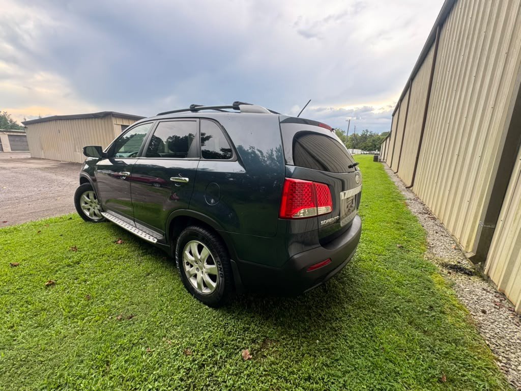 2011 Kia Sorento - $4,500
